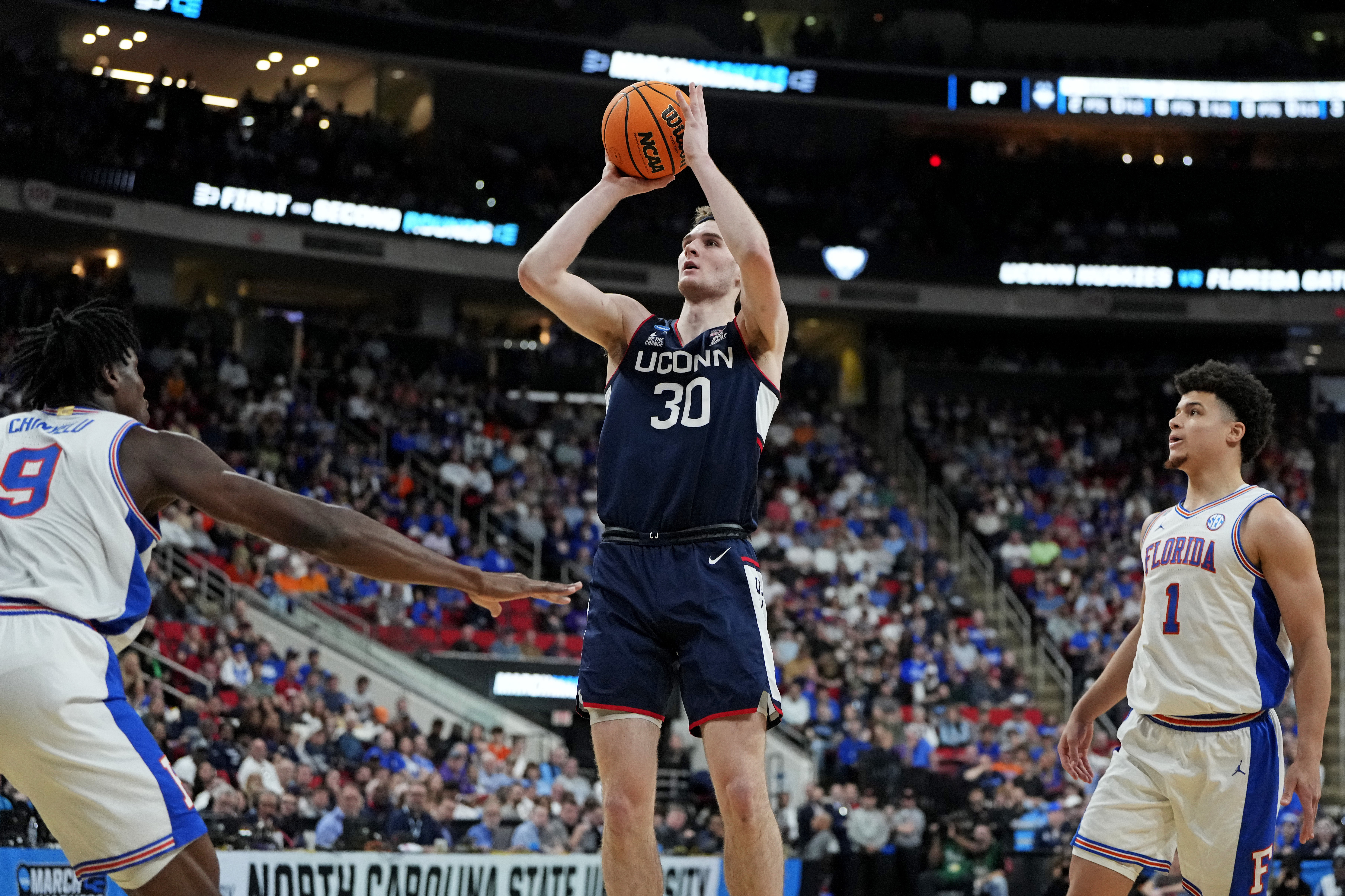 NCAA Basketball: UConn Huskies star Liam McNeeley - Source: Imagn